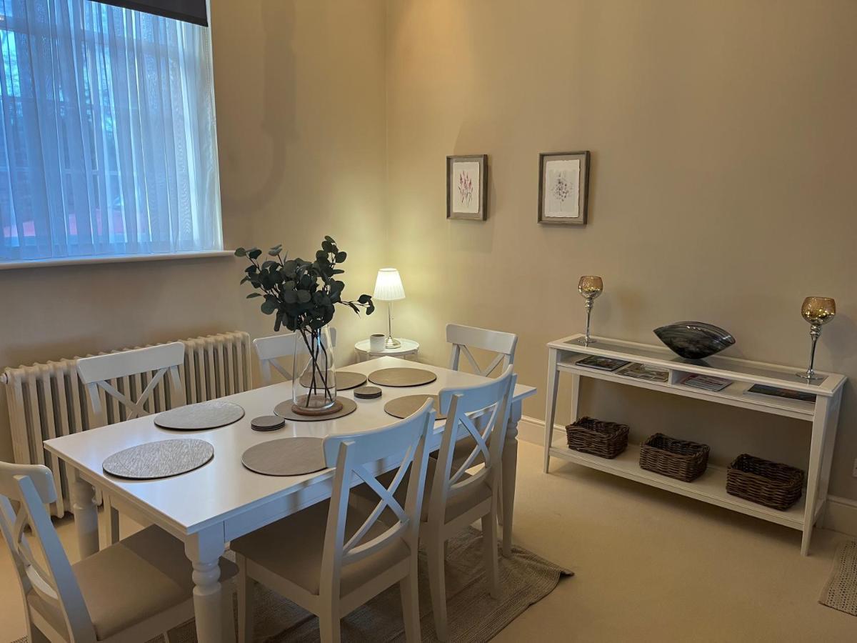 Choristers Mews: Luxury Cottage A Stones Throw From The Cathedral! ลินคอล์น ภายนอก รูปภาพ