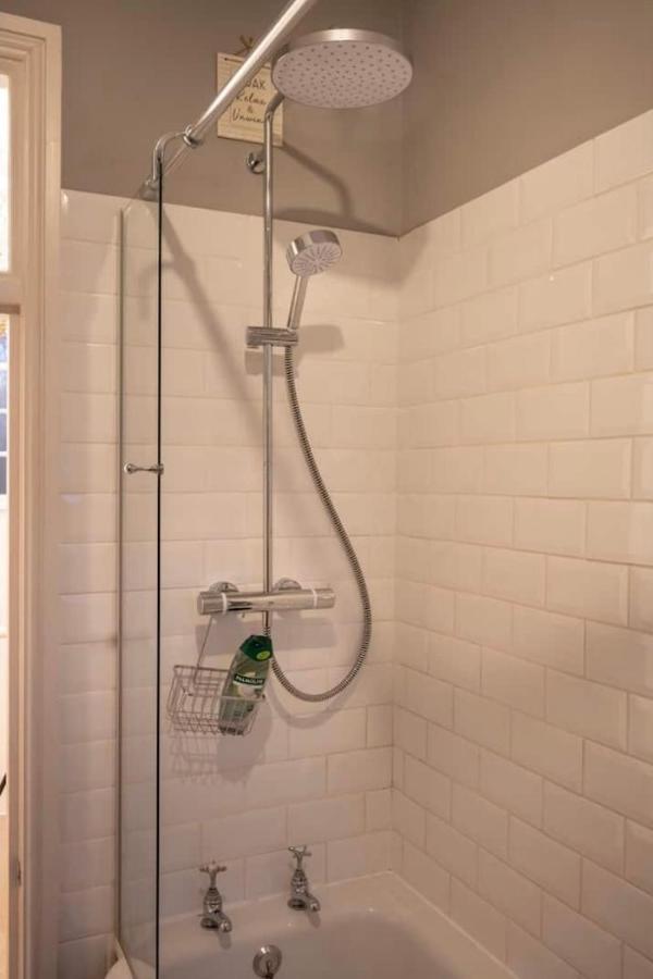 Choristers Mews: Luxury Cottage A Stones Throw From The Cathedral! ลินคอล์น ภายนอก รูปภาพ