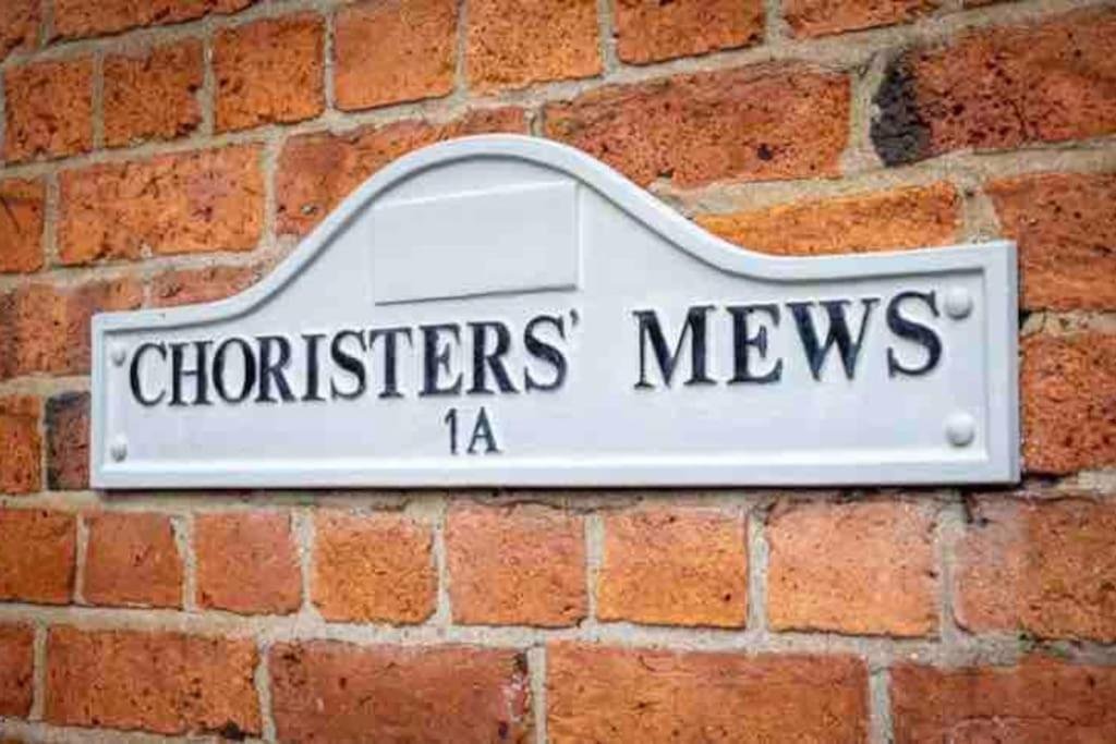 Choristers Mews: Luxury Cottage A Stones Throw From The Cathedral! ลินคอล์น ภายนอก รูปภาพ
