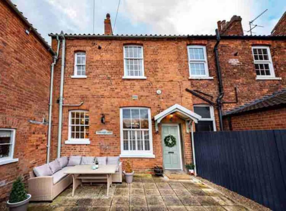 Choristers Mews: Luxury Cottage A Stones Throw From The Cathedral! ลินคอล์น ภายนอก รูปภาพ