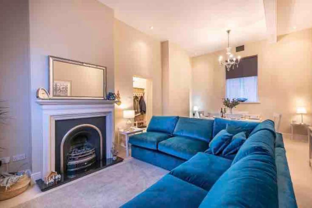 Choristers Mews: Luxury Cottage A Stones Throw From The Cathedral! ลินคอล์น ภายนอก รูปภาพ