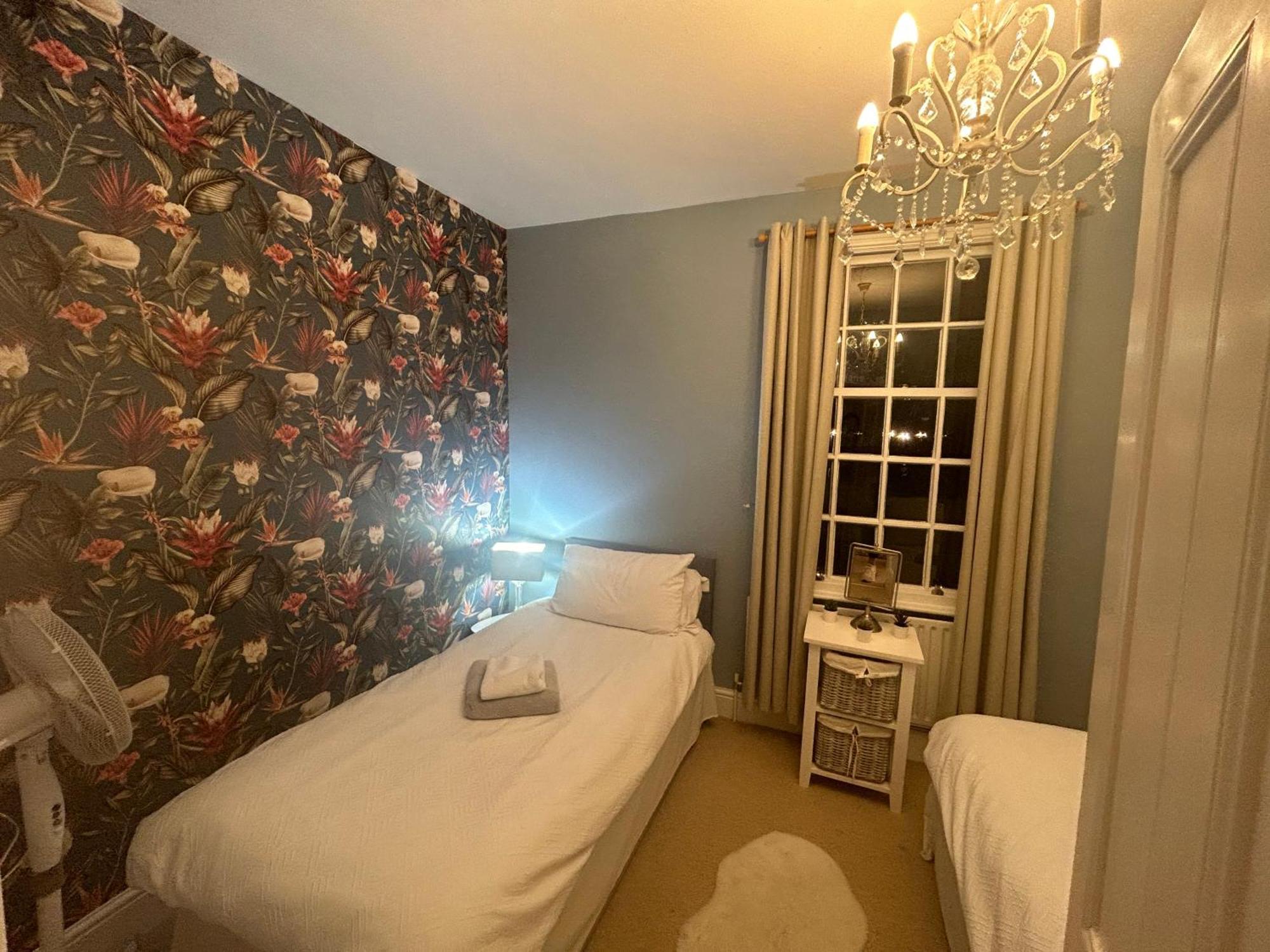 Choristers Mews: Luxury Cottage A Stones Throw From The Cathedral! ลินคอล์น ภายนอก รูปภาพ